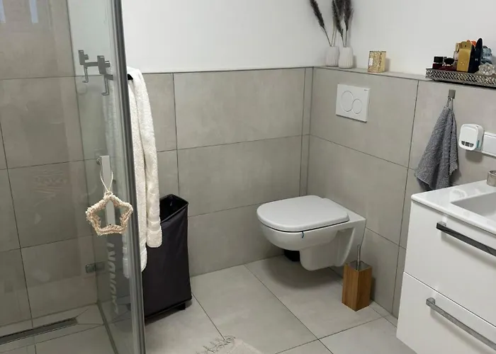 Souterrain Heimersdorf Apartament